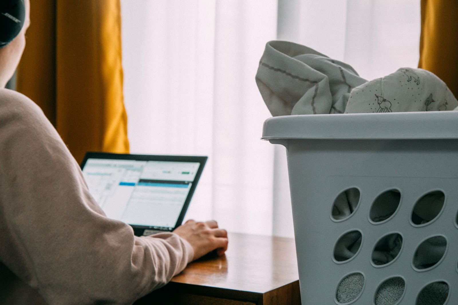 5 Essential Laundry Tips for College Students.